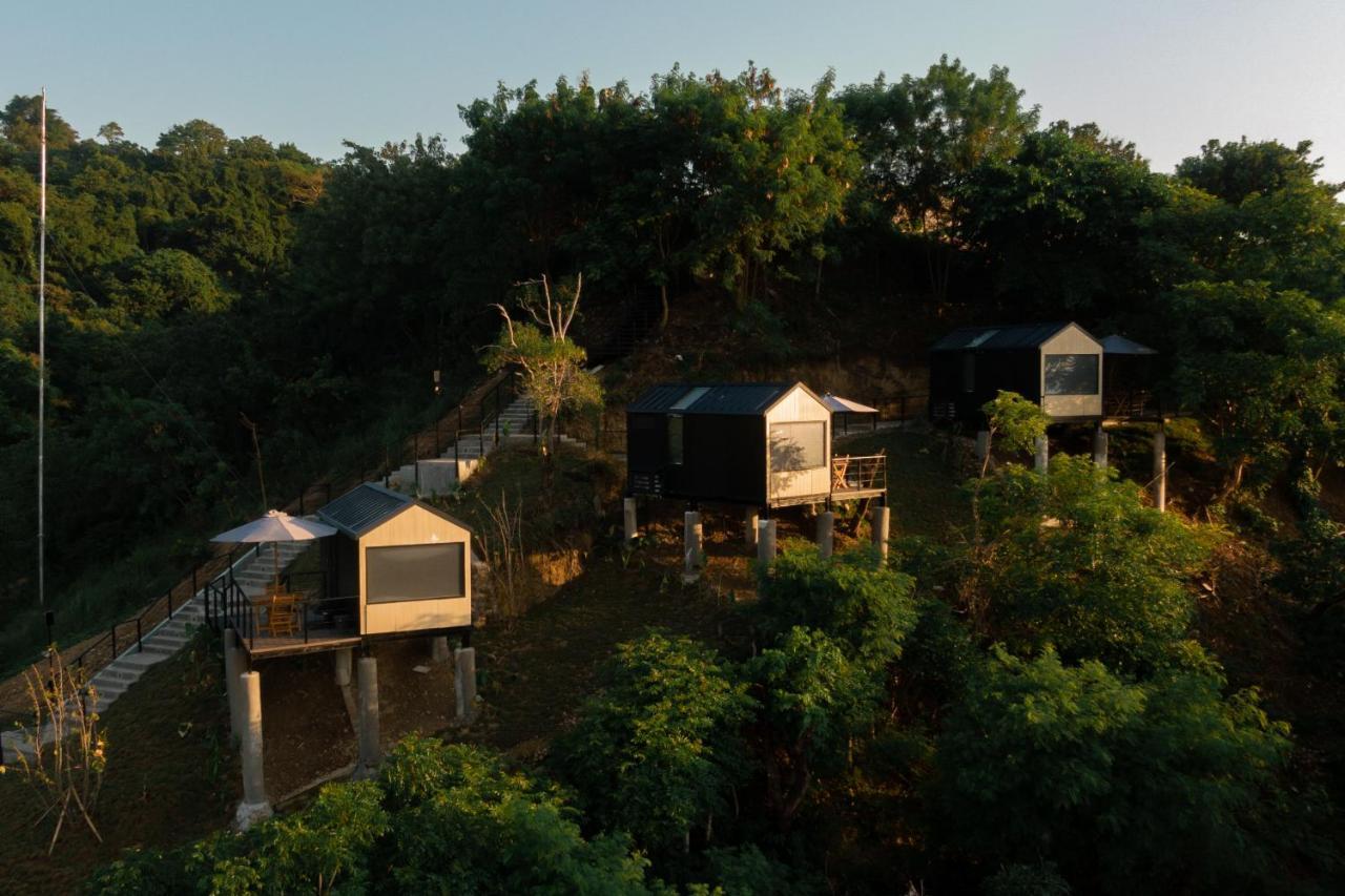 Bobocabin Umarato, Sumba Waikabubak Exteriör bild